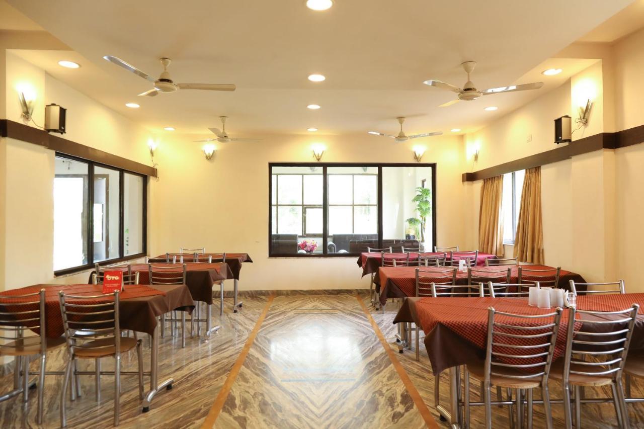 Oyo 10943 Hotel Plus Corporate Khapa  Exterior foto